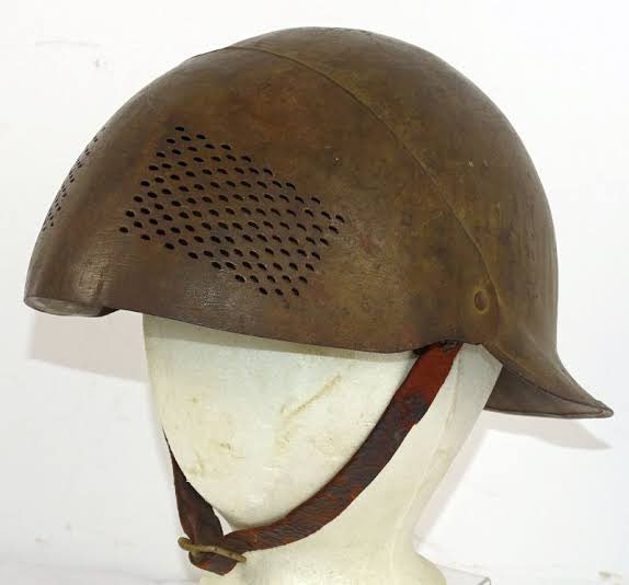 <a href="/bennymichielsen/">Benny Michielsen</a> The Elisabeth helmet was a rare prototype, very very hard to find today. It is the holy grail for many Belgian WWI collectors. I have only seen them in museums apart from one in a private collection
