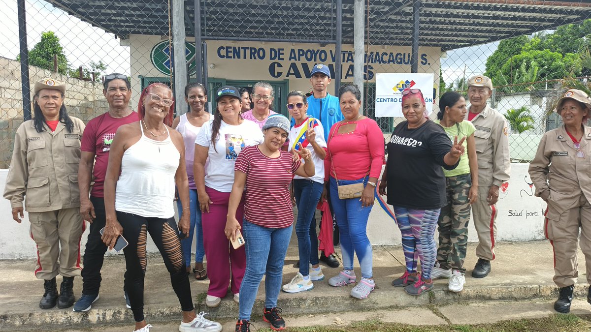 Osnardygz's tweet photo. Así estuvo este 23 de noviembre día de consulta nacional, nuestro pueblo movilizado y alegre.
CHIRICA activa https://t.co/8yVIfBYqJM