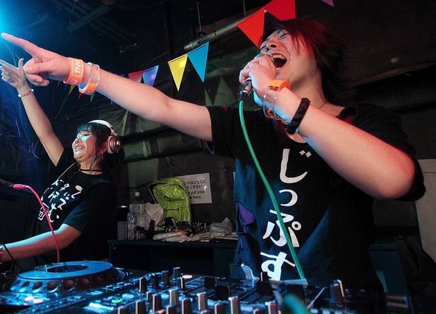 おそらくライブで泣いたあとにトリでDJやらせていただきます