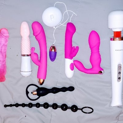 Lilget20's tweet photo. Cold this be 😋 more efficient then you 🤭🌶️🌶️ https://t.co/o2tLw7v3IY