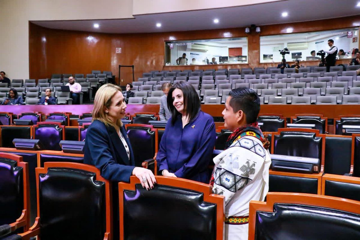 Adriana Medina tweet media