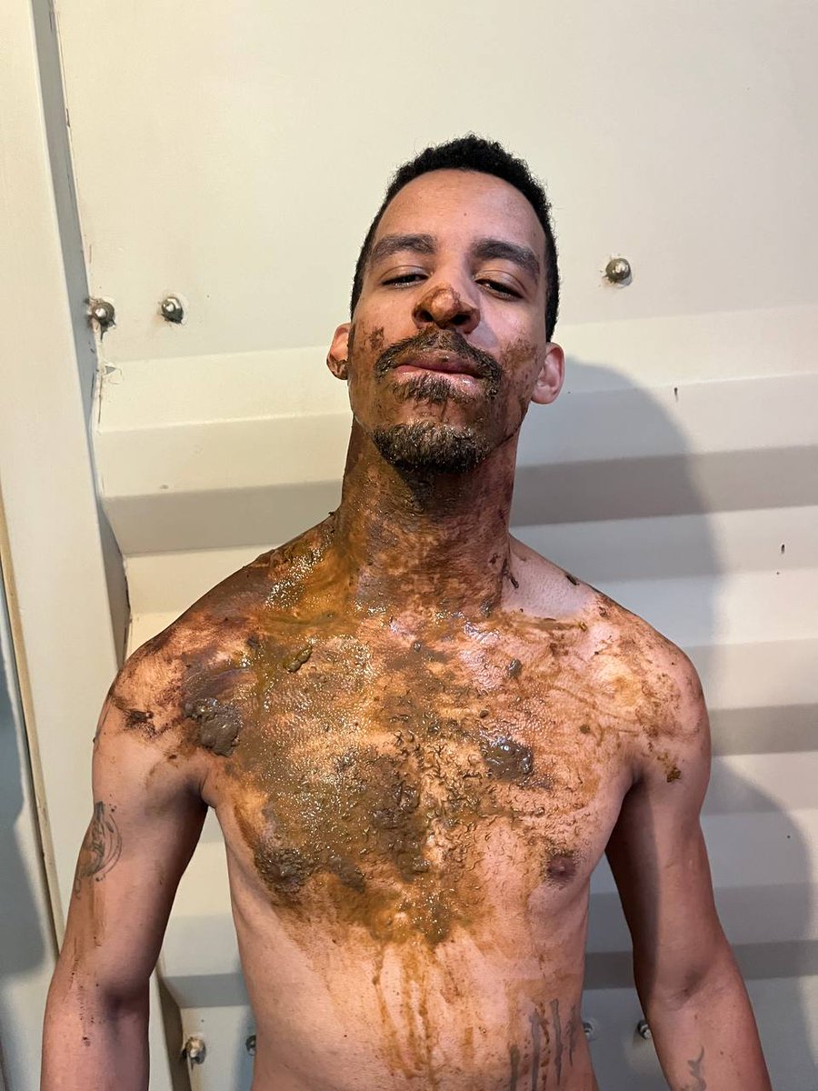 Boa boa seus putos! 
Essa é a forma que um puto pigzao fica depois de realizar vários fetiches e ser usado da melhor forma possível.
Se eles me colocarem uma coleira eu viro Cadelinha 😏🥵🐽💩
<a href="/javalibarbudo/">Javali 23K</a> <a href="/PIGDOGSP/">PIGDOGSP💩 16k</a>

#scat #pig #boy #pigboy #cum #mijo #sebo #pooz #sexo