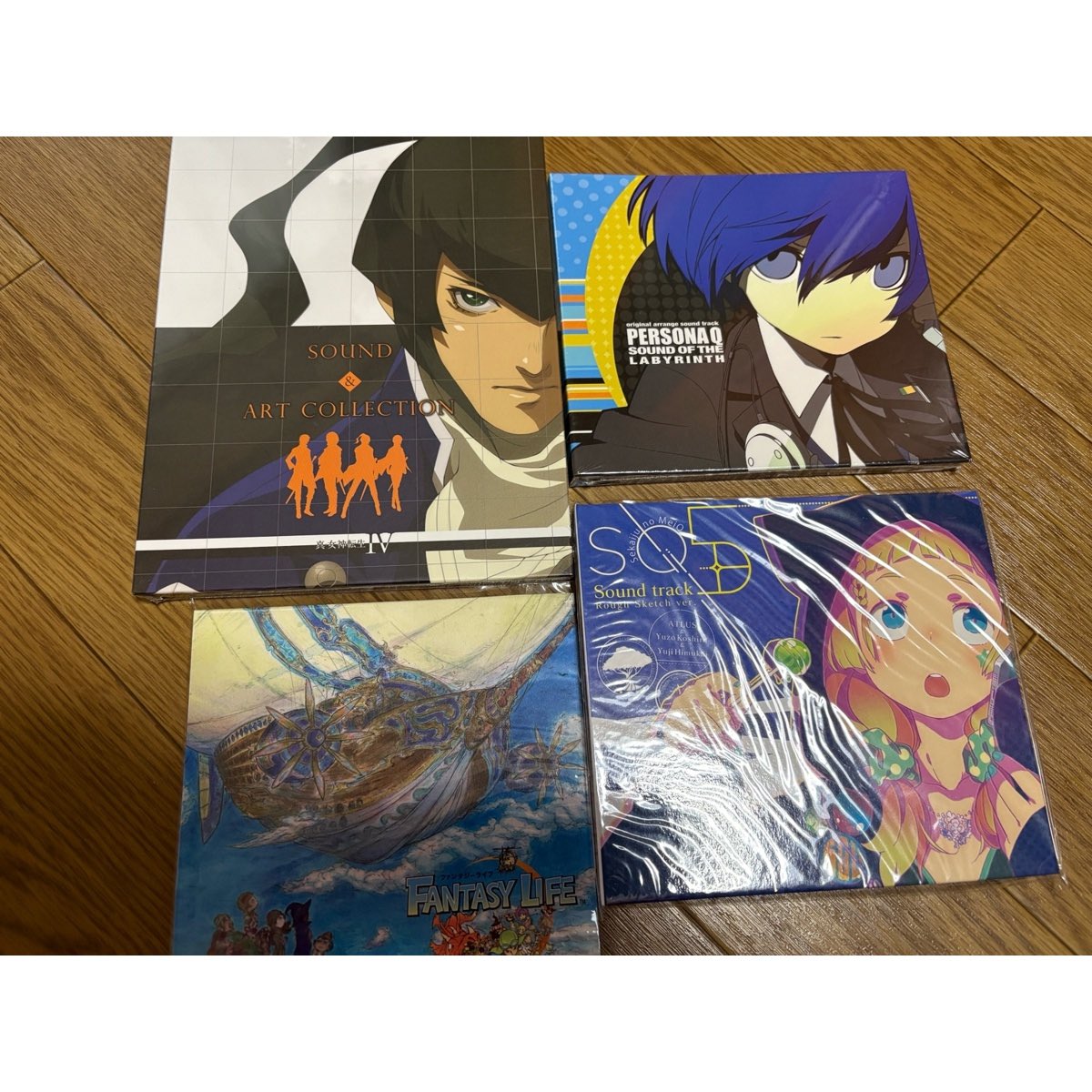 何か未開封のが出てきた ゲームの予約特典の付属品 押し入れの奥にまだ