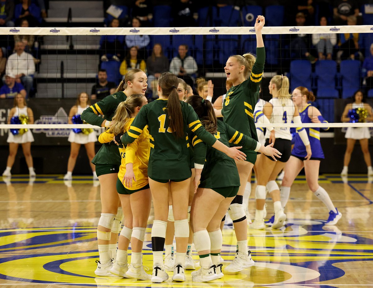 TheSummitLeague's tweet image. Championship Tuesday is set 😤

Photo gallery, recap, stats, and more 👇
🗞️ » tinyurl.com/4pjb4ccs
📸 » @Inertia_Photo
 
#ReachTheSummit x #SummitVB