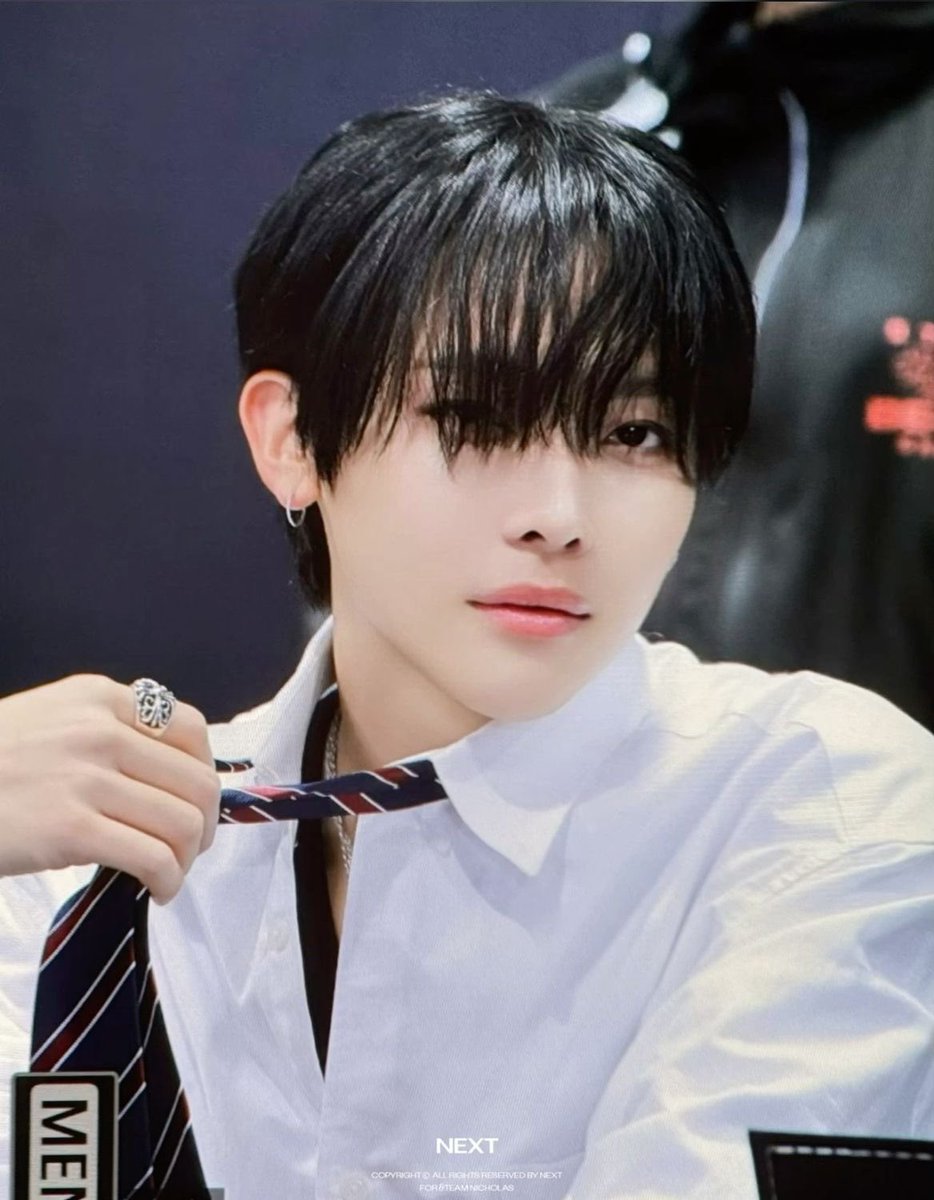 ming_ouu's tweet photo. 사실 흑발이 진리인 거 아시죠 https://t.co/GiwCNxnJOZ