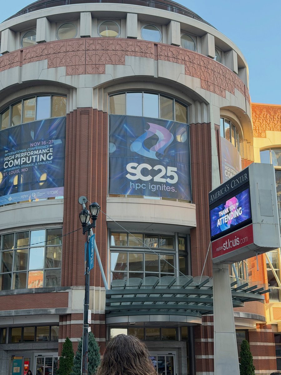 Randles Lab tweet media