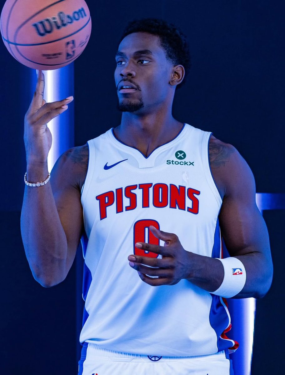 Hoop Central tweet media