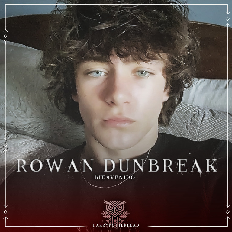 h_potterhead1's tweet image. #bienvenida #personajes #foroderol #harrypotterhead #comunidadderol #rolhispano #estudiantes #gryffindor #rowandunbreak