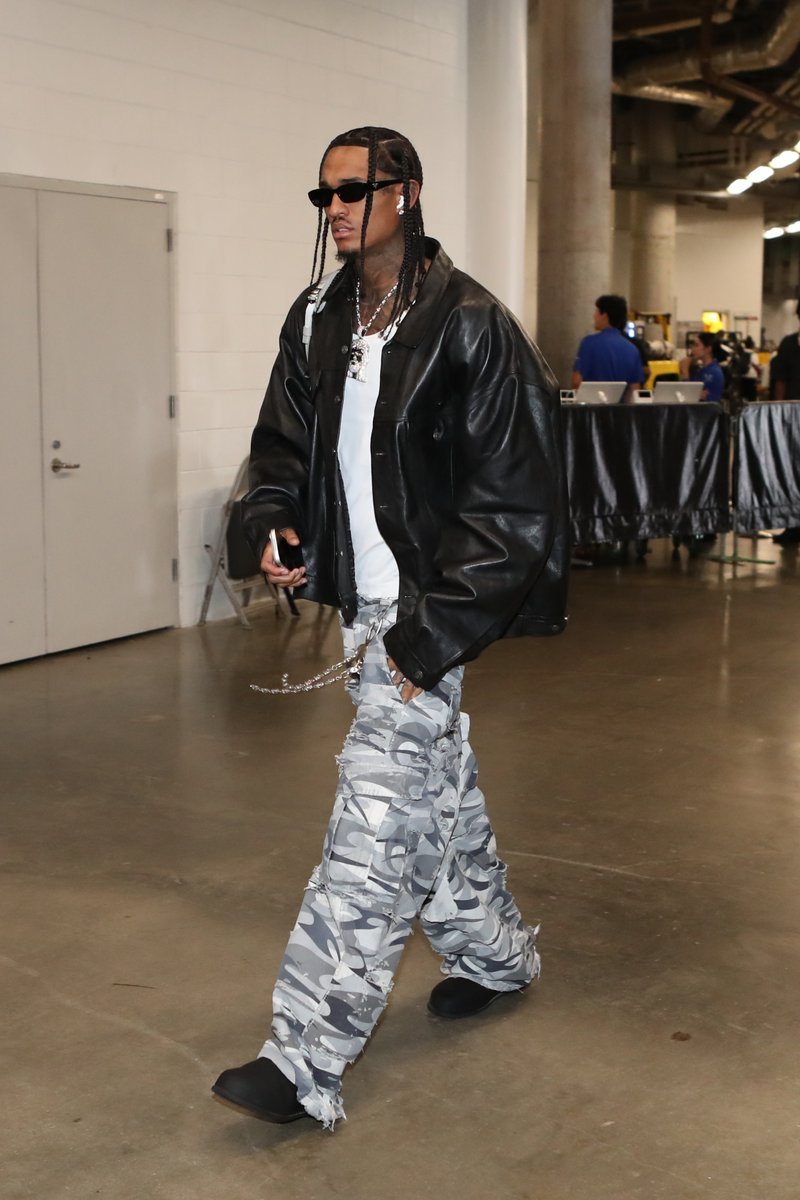 ComplexStyle's tweet image. Jordan Clarkson&apos;s tunnel fits  &amp;gt;&amp;gt;&amp;gt;&amp;gt;