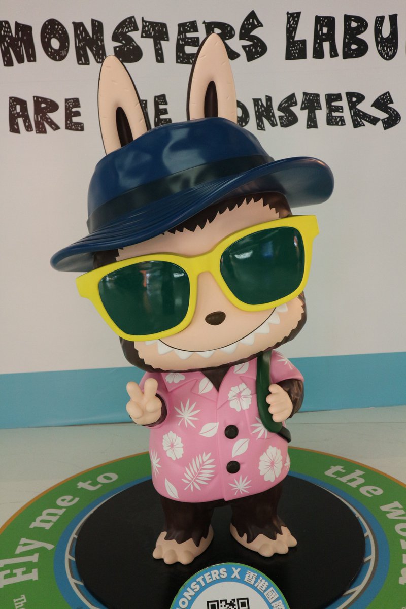 \\ 巨大ラブブが登場 //

香港国際空港に巨大ラブブが登場✨
入国・出国時にぜひチェックしてみてくださいね♪

7mの巨大ラブブは出国前のロビーで会えます🐰
他にも、空港各所にも1mほどのラブブもいるので飛行機の待ち時間に探してみるのもおすすめです👀

#kawaii香港 #ラブブ