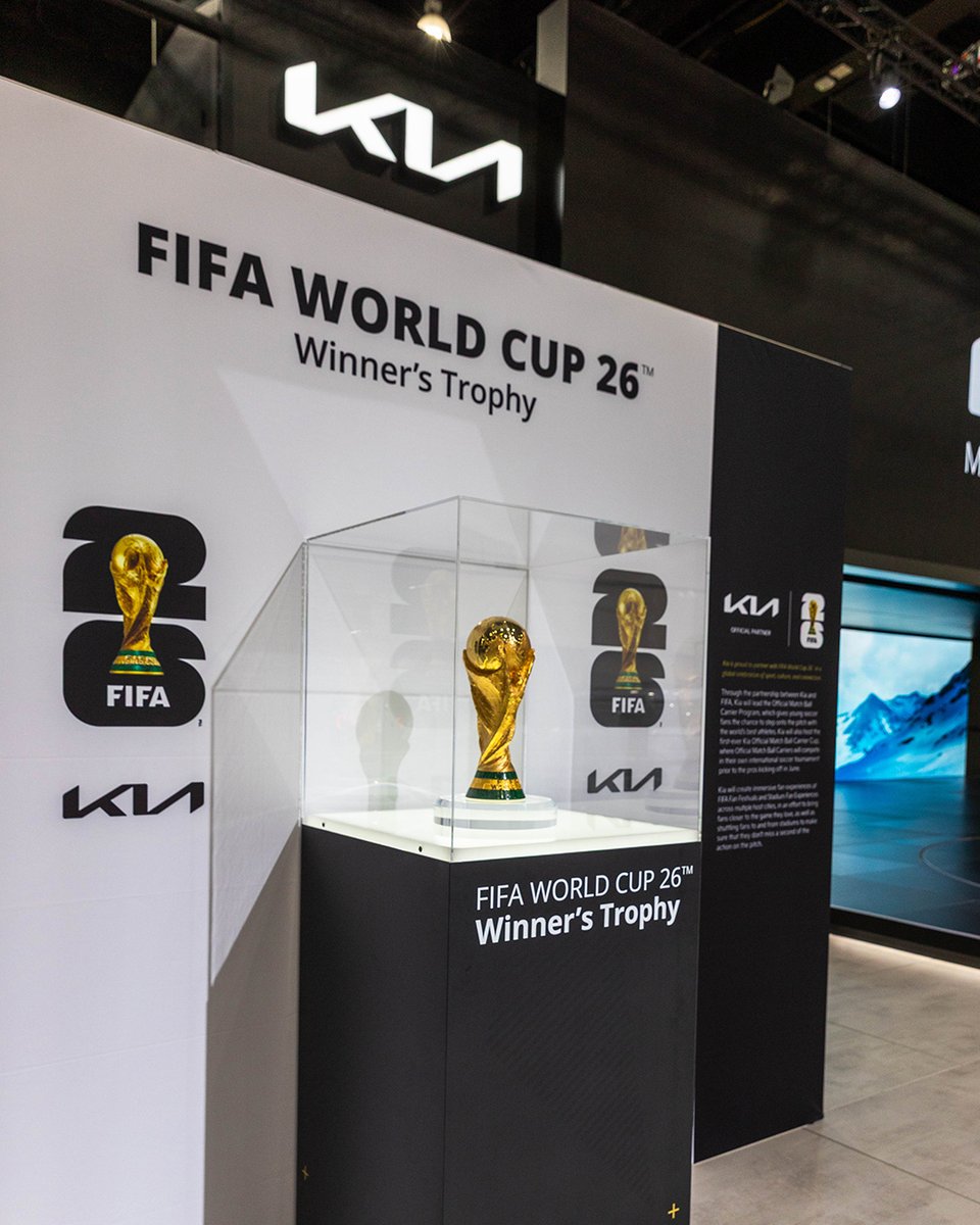 No te pierdas la oportunidad de ver el FIFA World Cup Winner’s Trophy en el stand de Kia del #LAAutoShow. Taguea a un amigo en los comentarios para compartir este partnership. <a href="/FIFAWorldCup/">FIFA World Cup</a> #FIFAWorldCup