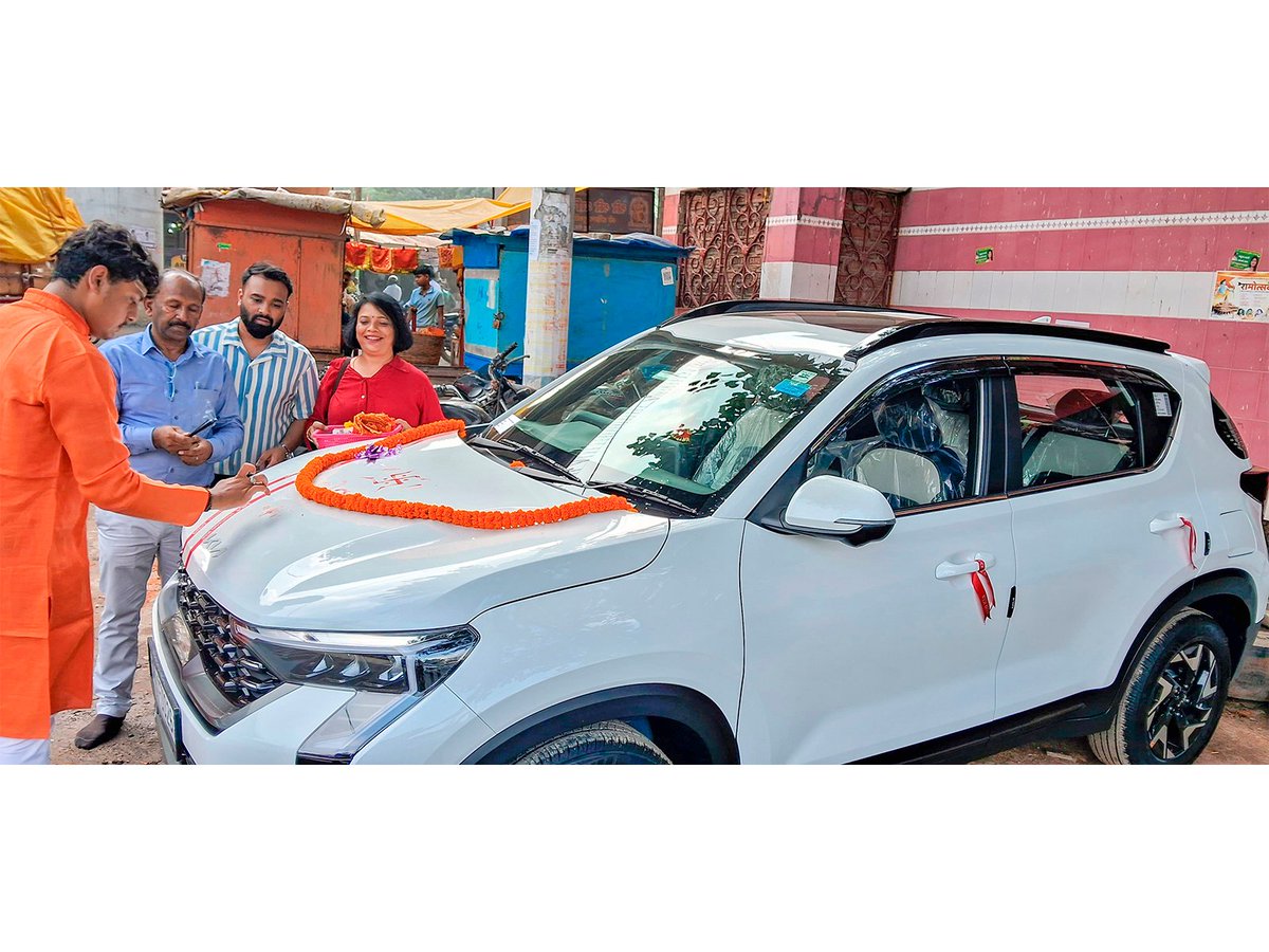 ani_digital's tweet image. Household spending in India shifts towards asset-building, Motor vehicles fastest-growing durable: Economic Advisory Council- PM

Read @ANI Story I aninews.in/news/business/…

#HouseholdSpending #Spending #Assets #IndianHouseholds