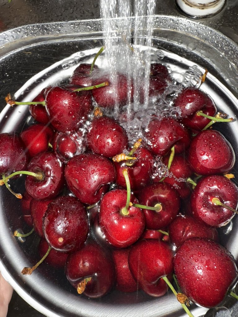 黄推福利内容 - 一颗大花椒的精彩图片 福利姬一颗大花椒分享的黄推图片1 - 网红私拍内容