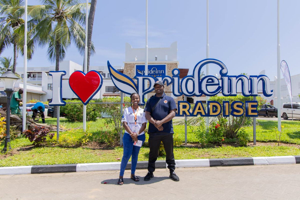 _Asumrk's tweet image. Kenya needs a national masterplan that prioritises rural connectivity. Roads, rail and air transport must evacuate produce efficiently from every village to markets creating fair opportunities for all communities. #32ndIEKConvention #EngineeringtheFuture