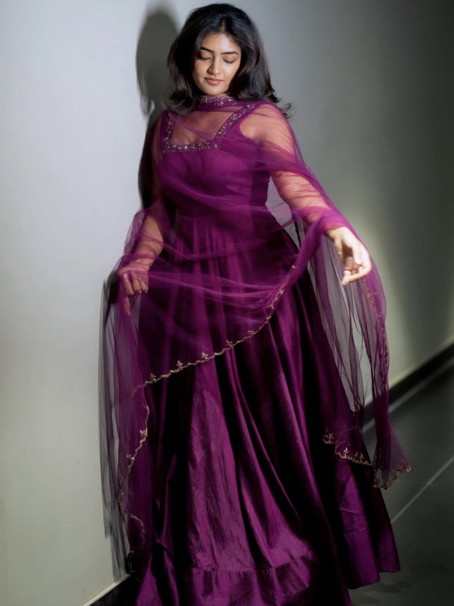 filmcrazymedia's tweet image. #EeshaRebba ❤️