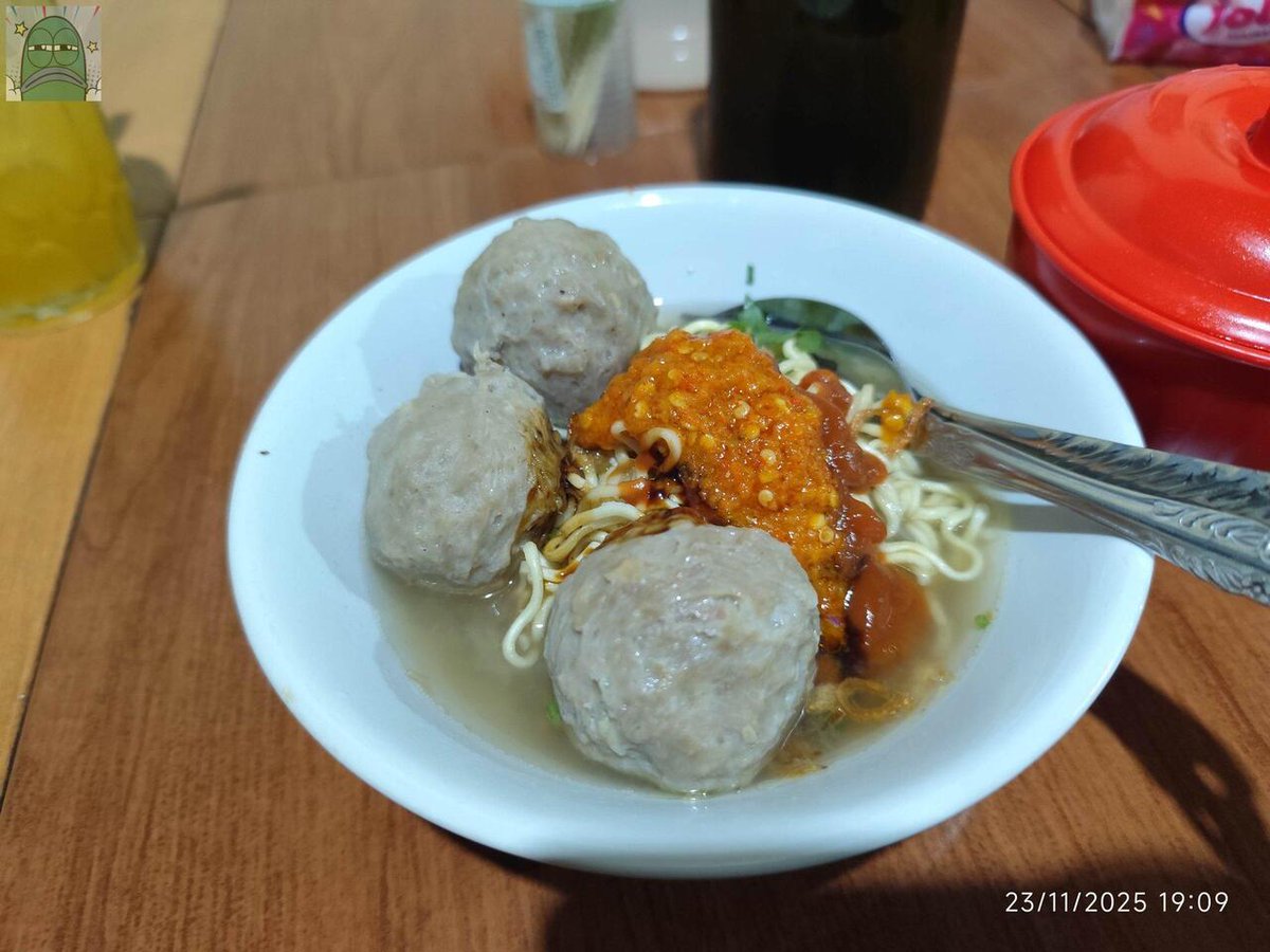 Tanyarlfes tweet media