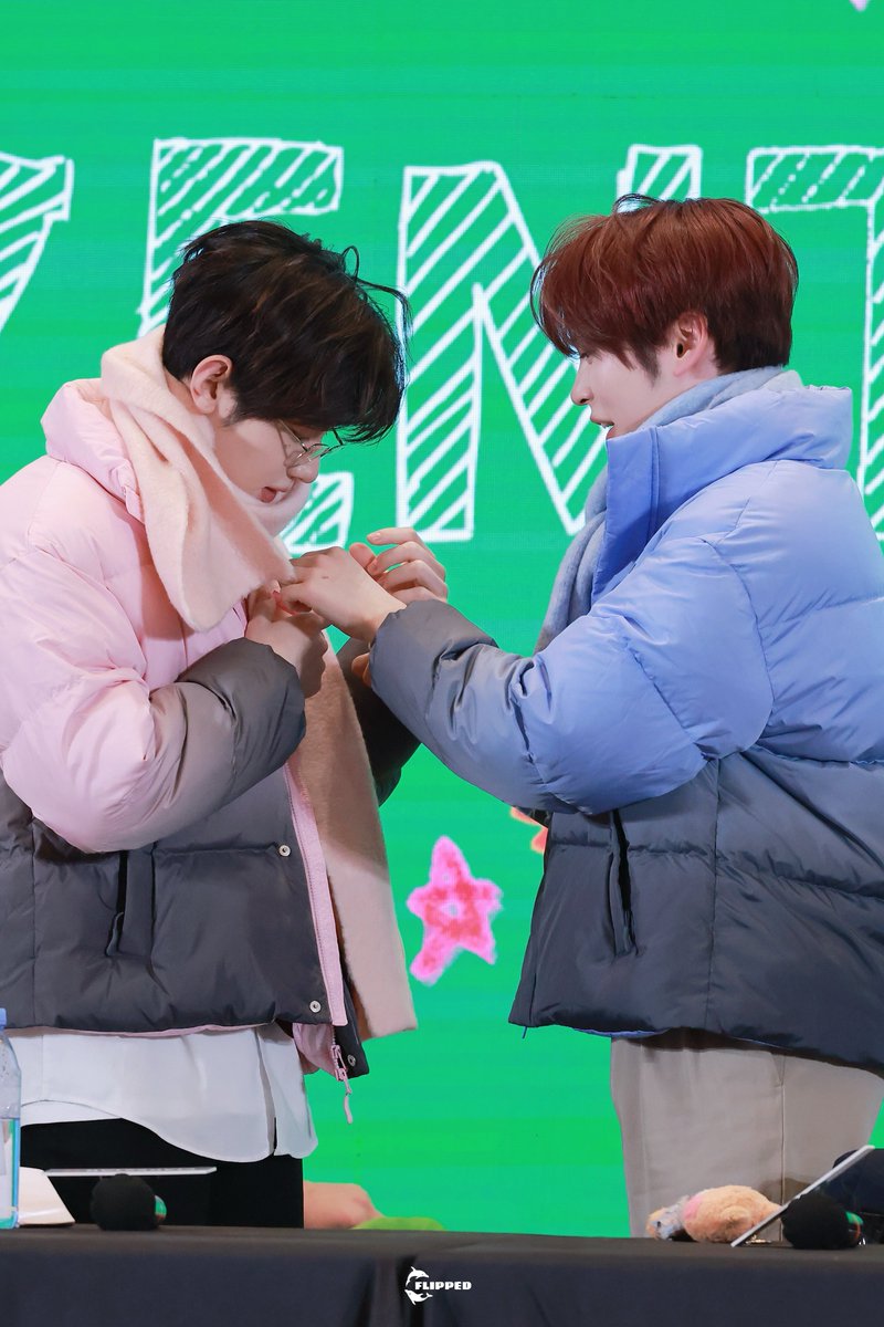 flipped_bbhh's tweet image. 251122 팬싸 HQ

🩷🩵part 1

#장하오 #ZHANGHAO #章昊 #ジャンハオ
#성한빈 #SUNGHANBIN #成韩彬 #ソンハンビン
#ZB1   #ZEROBASEONE    #제로베이스원