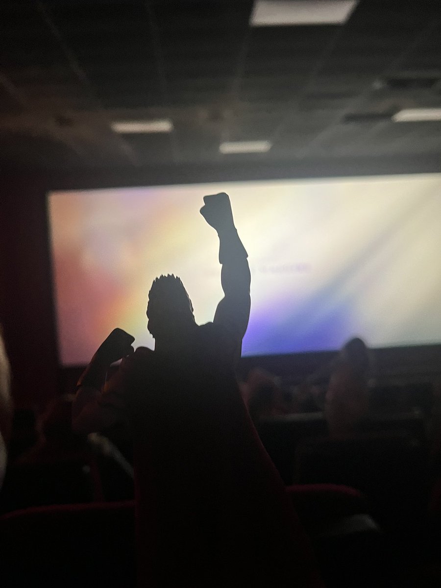 monosbug's tweet image. Last year i took mirio to see wicked and now he saw wicked for good 😃❤️❤️ he loved it btw