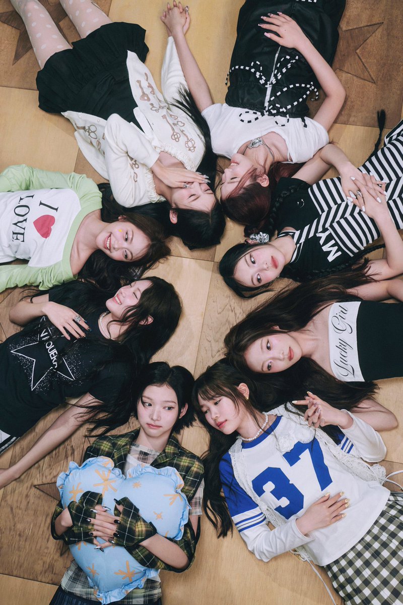 kchartsmaster's tweet image. NCT WISH and Hearts2Hearts will have a collaboration stage at the 2025 MAMA Awards.