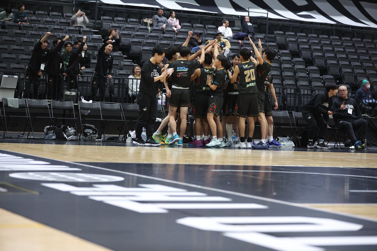 ◤#大阪エヴェッサU18◢

本日『🏆インフロニア B.LEAGUE U18 CHAMPIONSHIP 2025』準決勝に臨みます🔥

⏰13:00〜
🆚 レバンガ北海道 U18
📍日環アリーナ栃木

生配信から熱い声援をお願いします📣
youtube.com/playlist?list=…
©︎B.LEAGUE
#大阪エヴェッサ