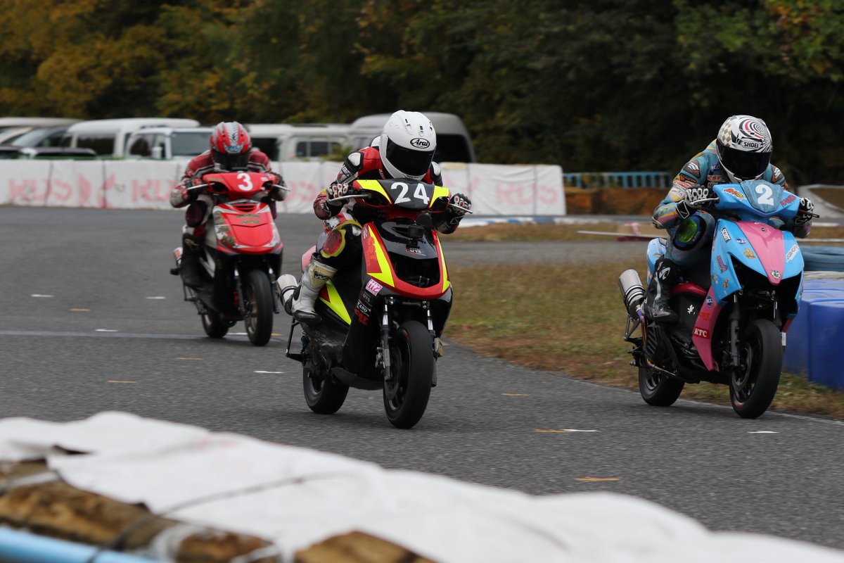 RyutoI's tweet photo. 2025.11.23
モトチャンプ杯全国大会

・FP4ST
予選9位
決勝DNF

まず初めに決勝転倒で巻き込んでしまった方々すみませんでした。。
今回もサポートして下さる方々、部品貸して頂いたりアドバイスくれる方々、レース関係者様、本当にありがとうございます🙇
来シーズンもてっぺん狙って頑張ります！！ https://t.co/C4g6s2CDF6