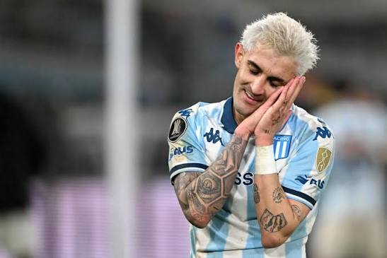 FedeTh1_'s tweet photo. @RiverPlate Galan mata billetera 💸 https://t.co/h4eirGRrX0