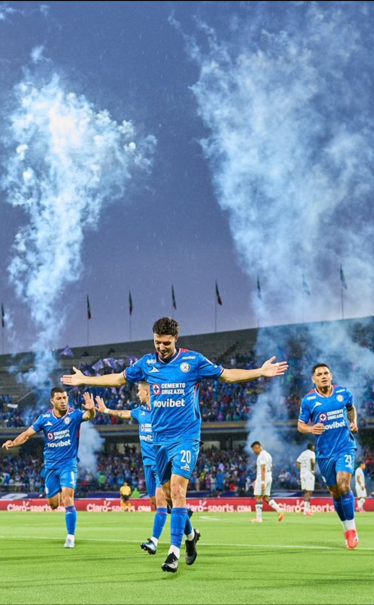 #CruzAzul 🚂

Si la máquina realmente quiere una fiesta azul el domingo, el Club deberá sacar una buena preventa y la afición celeste tendrá que responder con todo.. 

Andan ilusionados los chivos y querrán abarrotar el Olímpico Universitario 

#VamosPorLa10