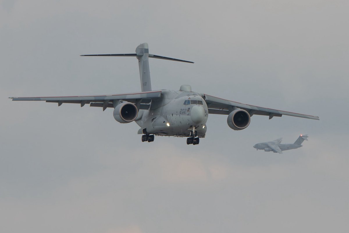 heiheiwarawara's tweet image. 電子飛行測定隊 RC-2

山陰らしく大山とセットで