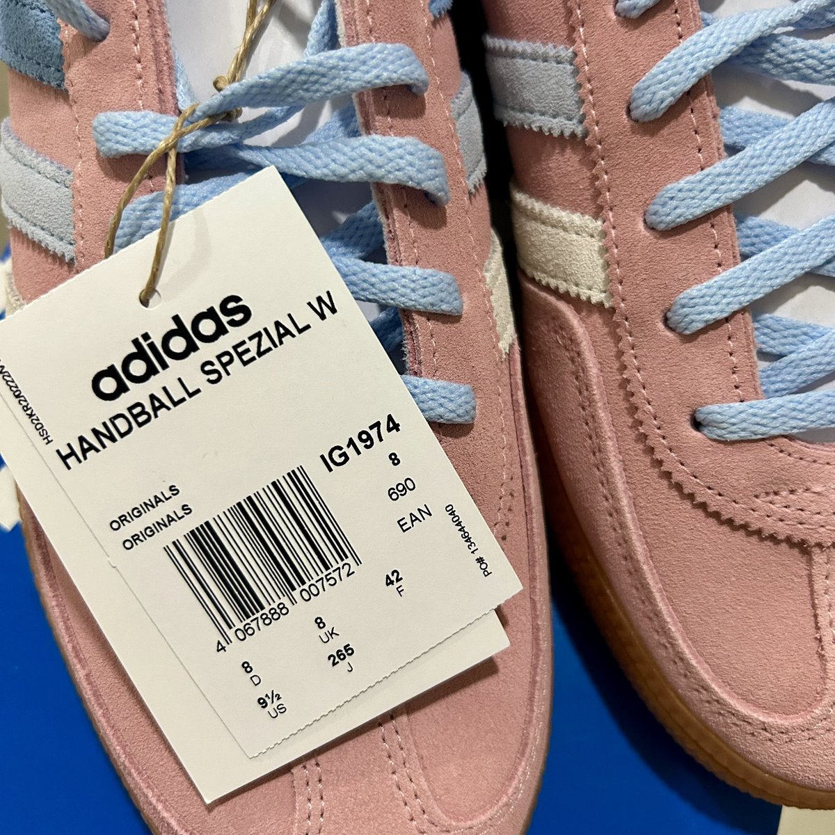 wts lfb ph 

ADIDAS HANDBALL SPEZIAL PINK BLUE SHOES

— 3k PHP / PAYO
— 3,850 PHP / 1 WK RES
— dm/reply to claim

loc: manila 
mod: jnt, sdd, or meetup (ust/dlsu)
mop: gcash, maya, bpi