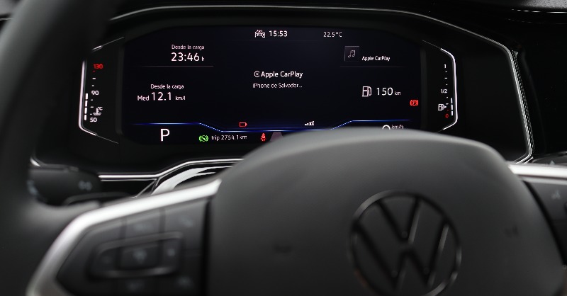 La completa conectividad del nuevo <a href="/Volkswagen_MX/">Volkswagen México</a> Nivus 2026 incluye: Wire y Wireless App Connect, cuatro puertos de carga USB C y un cargador inalámbrico de celulares con función de ventilación para que el celular no se caliente mientras se carga.