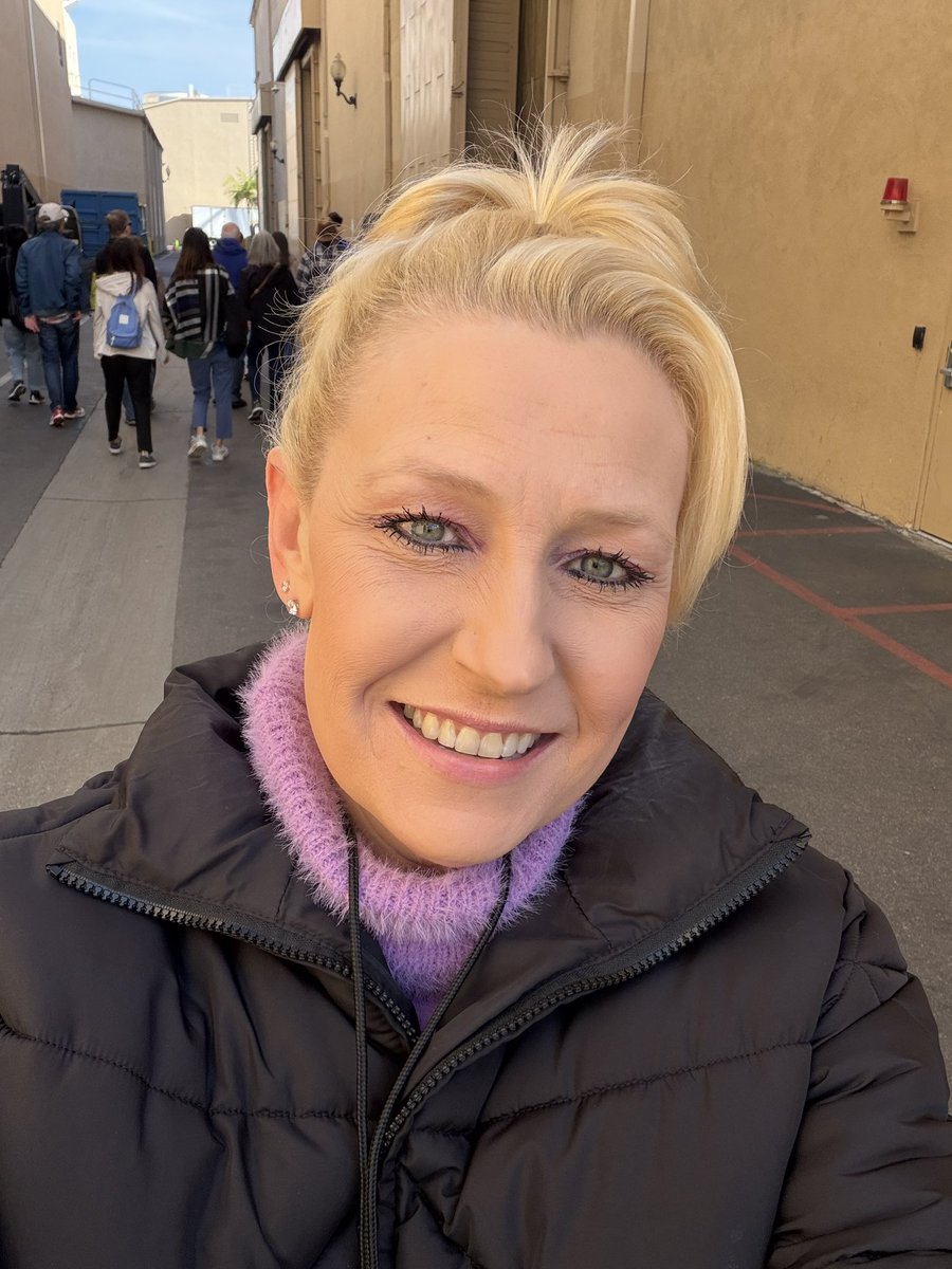 TheOneAbsolute's tweet image. I was invited to take a tour of Sony Pictures today and it turned out to be the perfect thing to lift my spirits!
🎥🍿♥️