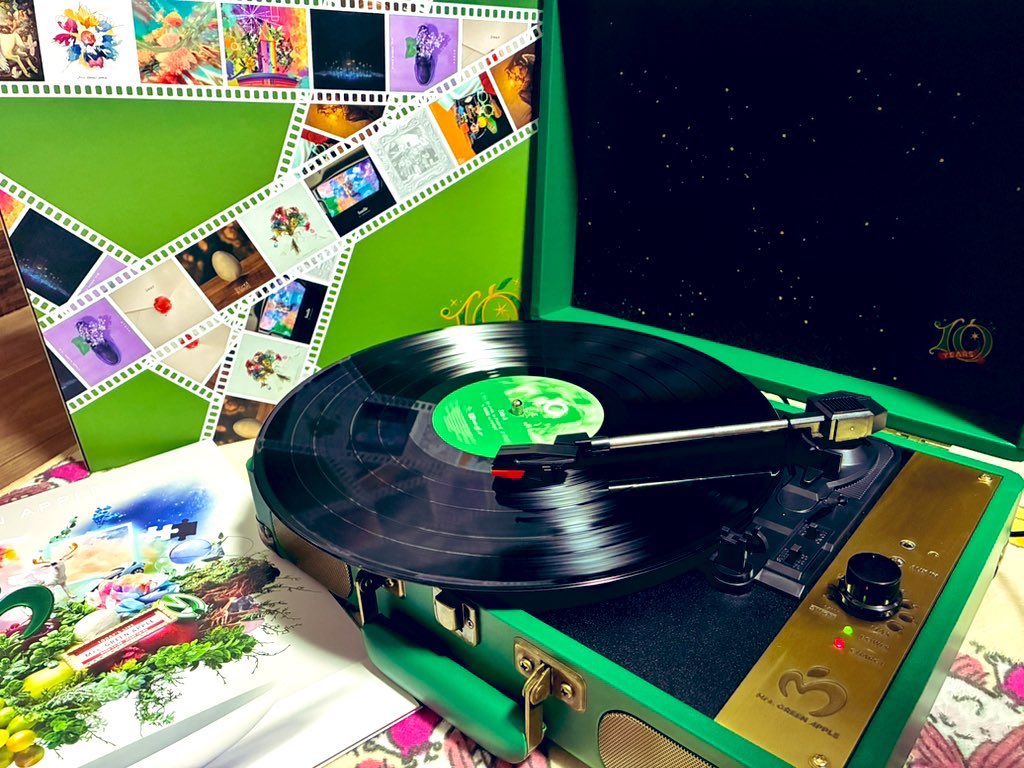 Mrs. GREEN APPLE 10周年記念 レコードプレーヤー セット 楽天市場】レコードプレーヤー セット Mrs. GREEN APPLE MGA 限定