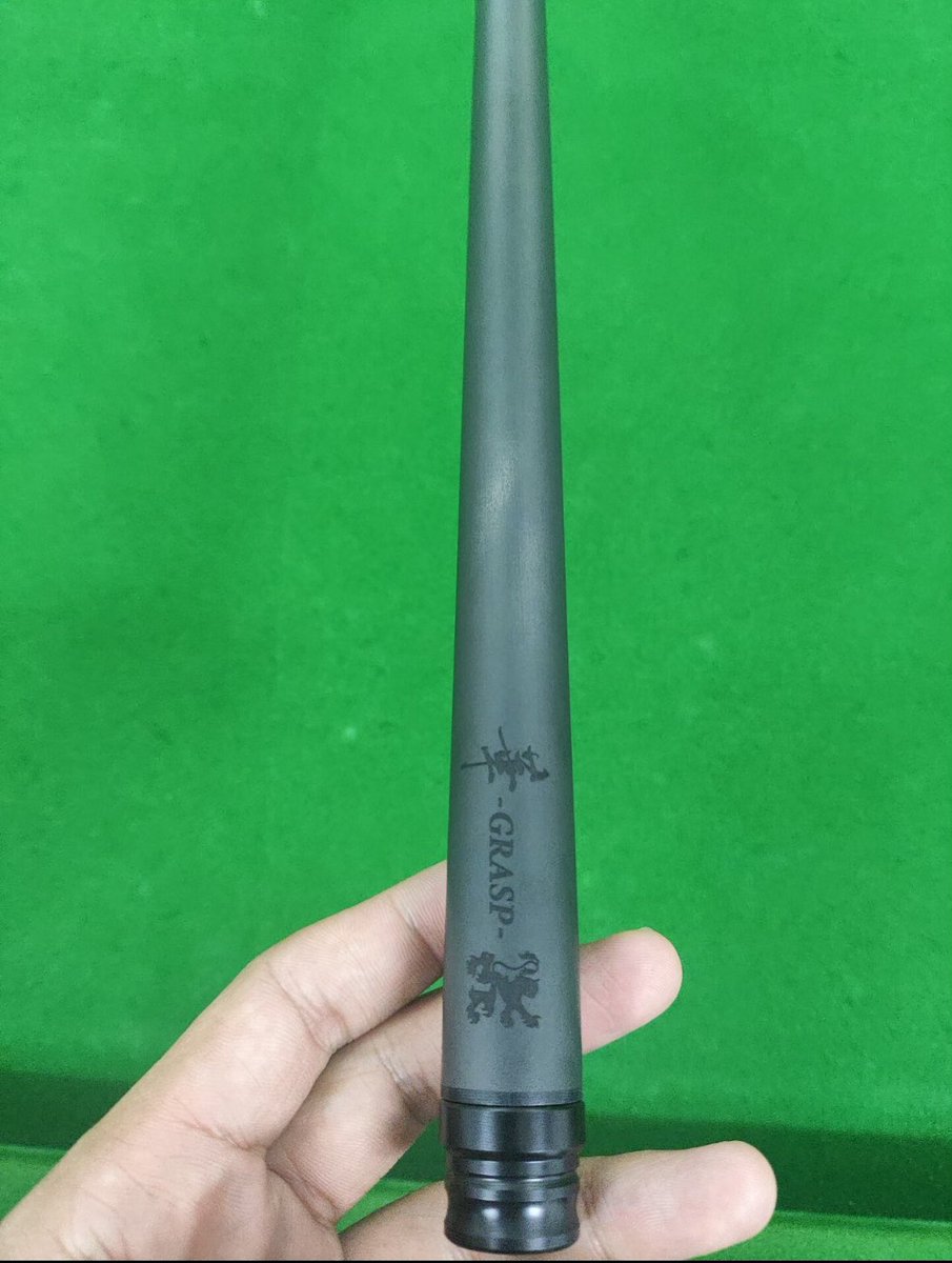 最近発表された ADAM のカーボンシャフト（12.4 / 11.8） が、現在新品