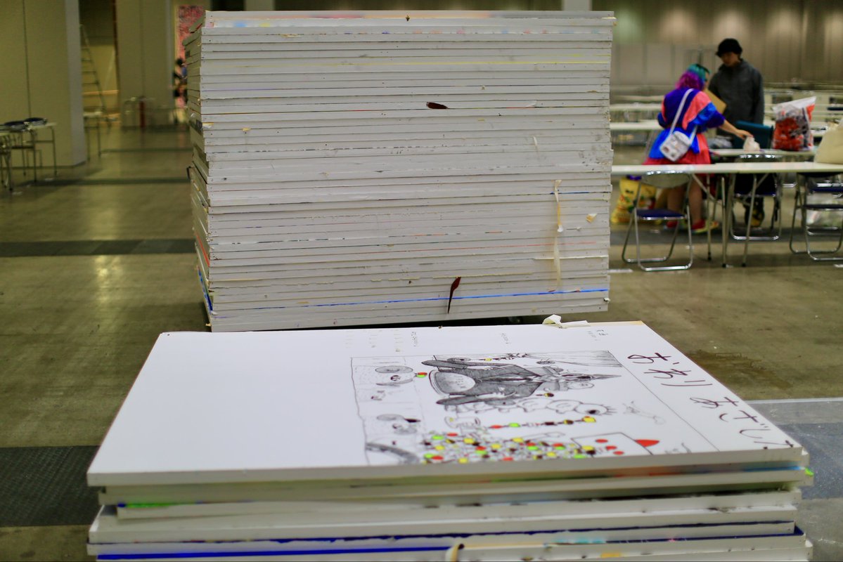 「おわり あざした」

#デザフェス
#ライブペイント
#デザフェス62リポスト