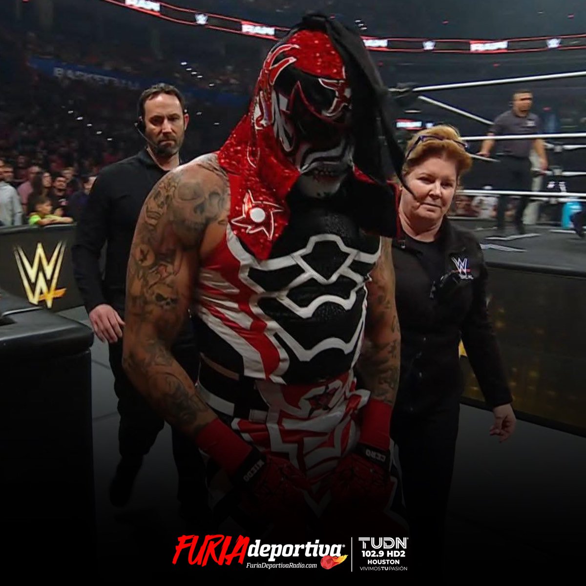 FuriaTUDN's tweet image. #FuriaDeportiva

Penta se ha lesionado y no puede continuar en su combate ante Solo Sikoa.

Con esto, Sikoa avanza a las Semifinales del torneo The Last Time Is Now.

#FuriaTUDN #FuriaNeta #WWE #LuchaLibre #TheLastTimeIsNow