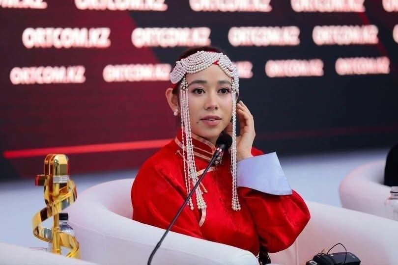 Казахстан улсын Ерөнхийлөгч К. Токаев зарлиг гаргаж, Silk Way Star шоуны ялагч Ж. Мишээлийг хөгжимийн салбарт гаргасан өндөр амжилт, улс орнуудын найрамдалт харилцааг бэхжүүлэхэд оруулсан үнэтэй хувь нэмрийг нь үнэлэн “Найрамдлын II зэргийн одон”-гоор шагнажээ.
Тэрээр Мишээл