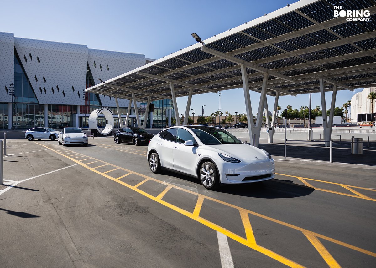 FOXNashville's tweet image. As work begins on a 19-mile tunnel, The Boring Company is seeking approval to extend the project under Broadway. In a public forum, officials outlined timelines and answered several new questions. Hear more about it: bit.ly/4ikc9g6

Photos: The Boring Company