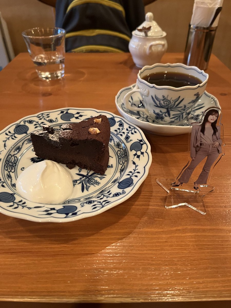 ReoNa_ASCA_go's tweet image. 喫茶店　凛へ

🍰と☕️美味しい😋
#ASCA