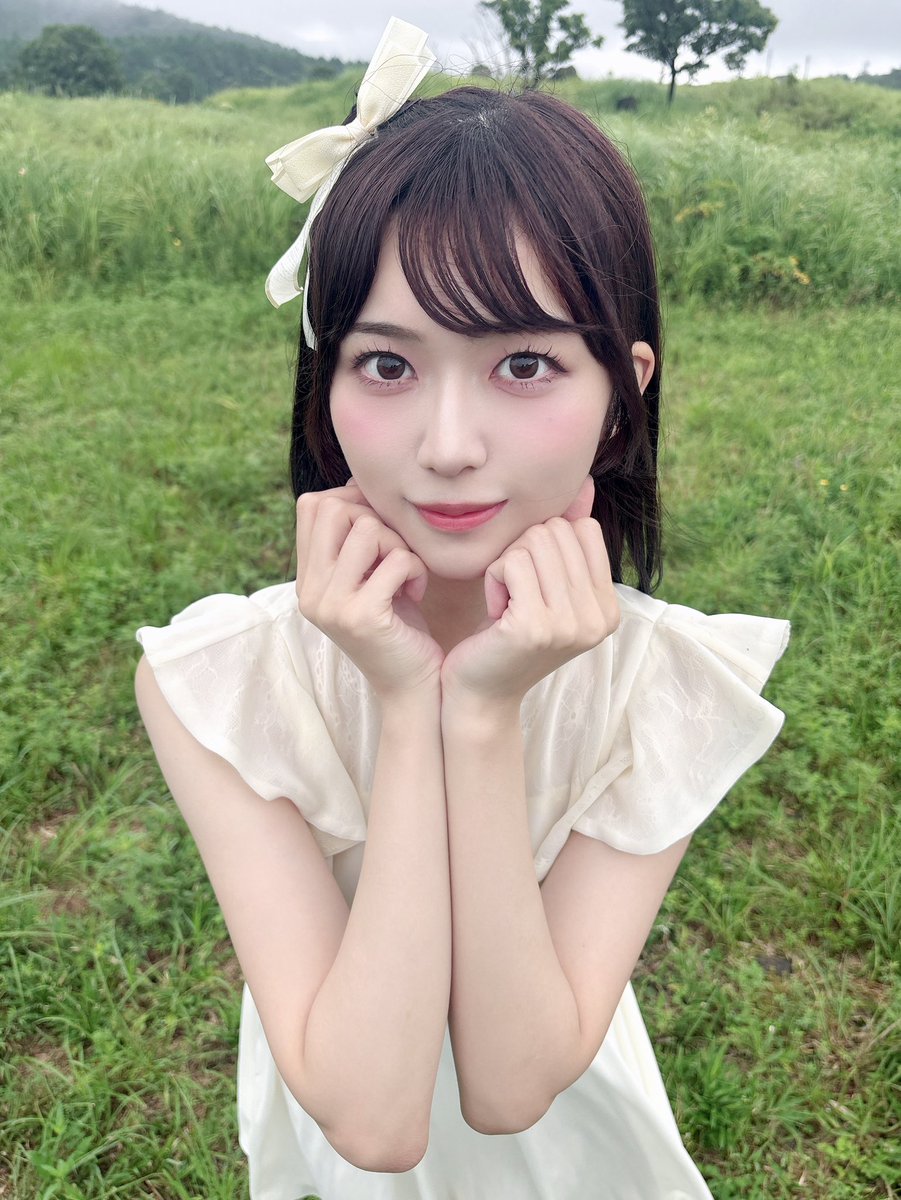 Mikuru_hositani's tweet image. 前髪、分けてるのとそうじゃないの
どっちが好き〜？꒰՞⸝⸝ᴗ ·̫ ⊂՞꒱◝✩

 #高嶺のなでしこ