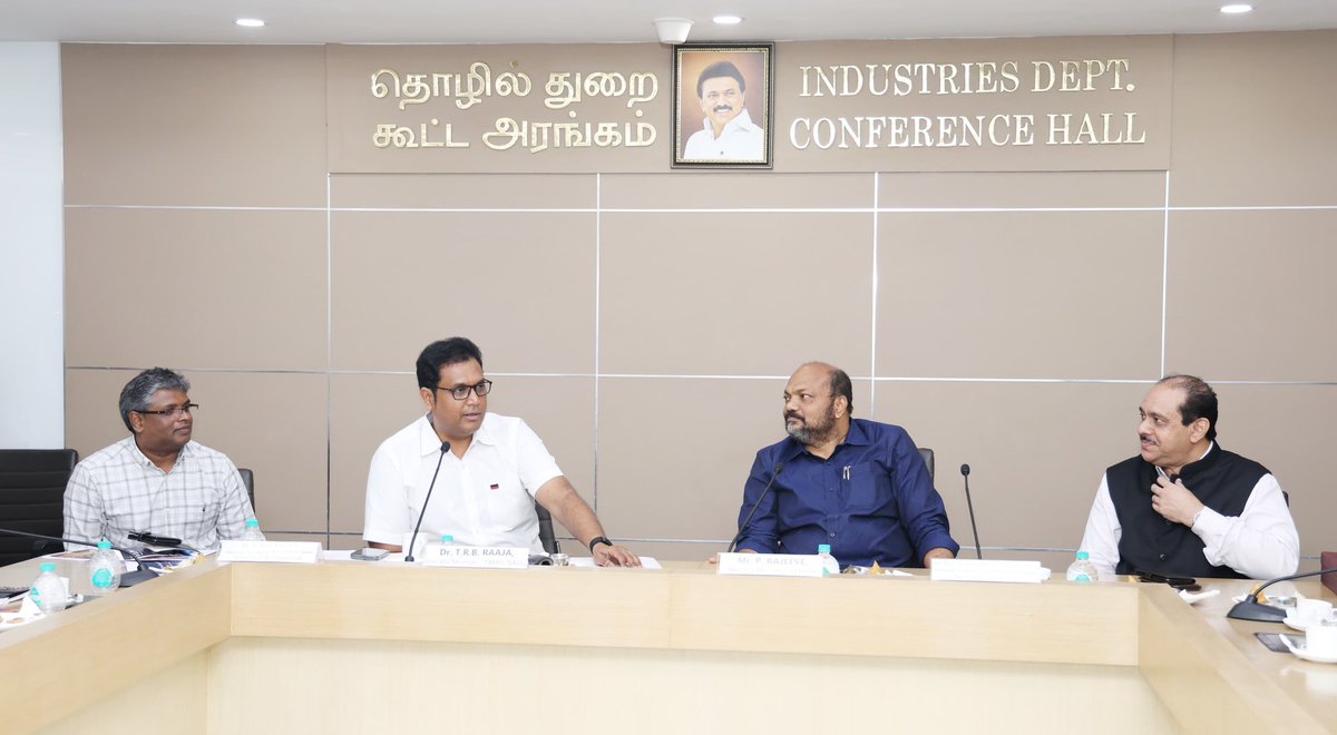 TRBRajaa's tweet image. #Kerala 🤝 #TamilNadu: 
God’s Own Partnership ; )

Thrilled that Kerala and Tamil Nadu are building a model for inter-state cooperation that is collaborative, positive and focused on results.

It was only recently, post an event in Delhi on the 11th of November, at a dinner table…