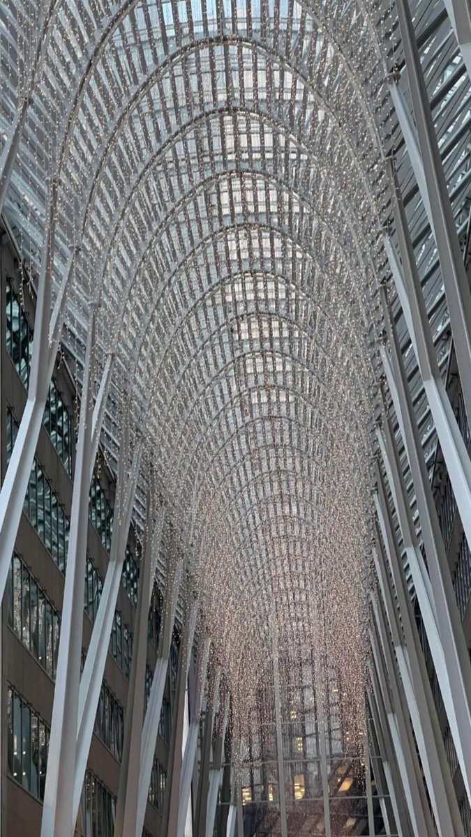 ghareer's tweet image. #BizapaloozaChat Positive mindset lead to improved mental health, better relationships, and greater resilience in the face of adversity. Techniques to foster positive thinking include affirmations, visualization, and surrounding oneself with supportive people.