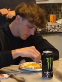 WebsterUpdate's tweet image. WEBSTER IS LIVE ON BUCKES STREAM RN twitch.tv/buckefps