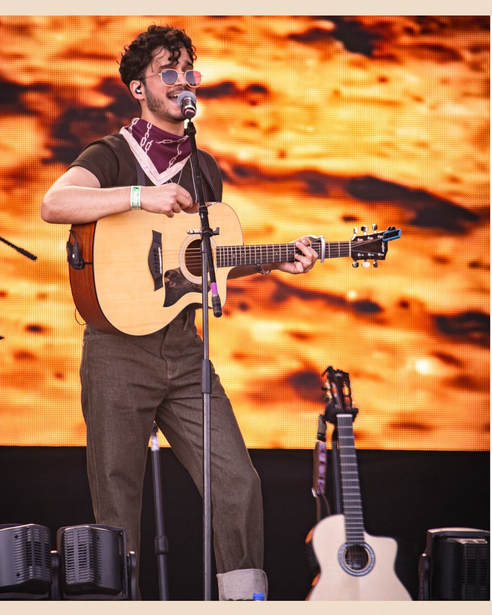 todoindierock's tweet image. A más de uno se le salieron las lágrimas con la presentación tan nostálgica de @andresobregon_ en el #TecateComuna 2025

📸 x @eddysseomx 
🖊️ @apodacabooking | @apodacagroup | @TecateComuna | @ocesa_total | @eticket 

#TodoIndieRock