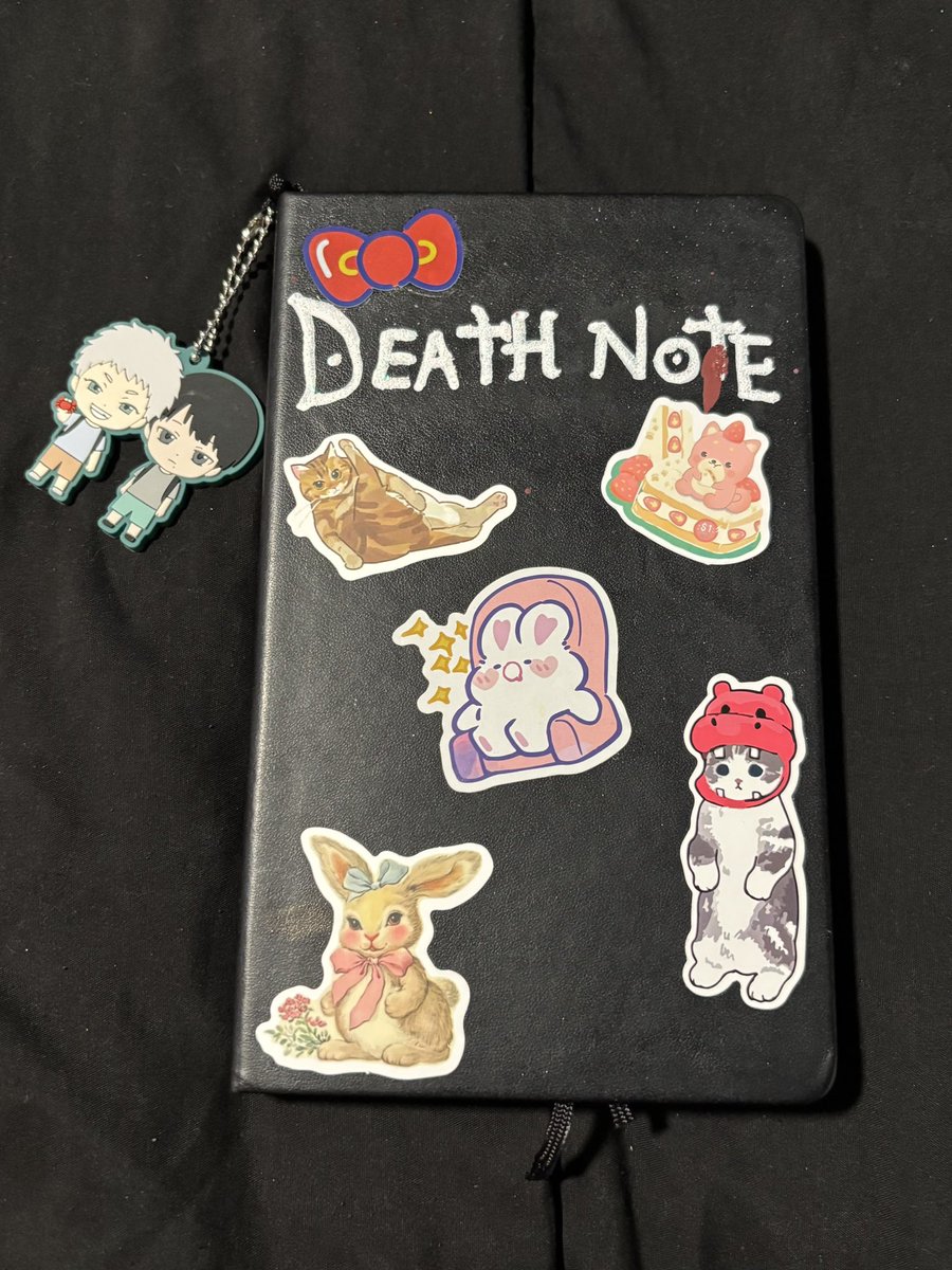 kori_zai's tweet image. im gonna get stickers at the mall but here is my sketchbook/notebook !!
