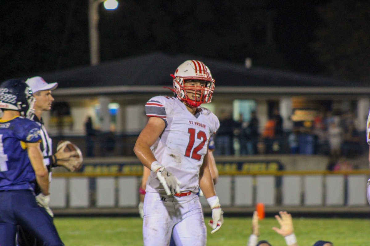 Congratulations to Joe Clevenger. 
1st team all-state LB by the IFCA and Des Moines Register.