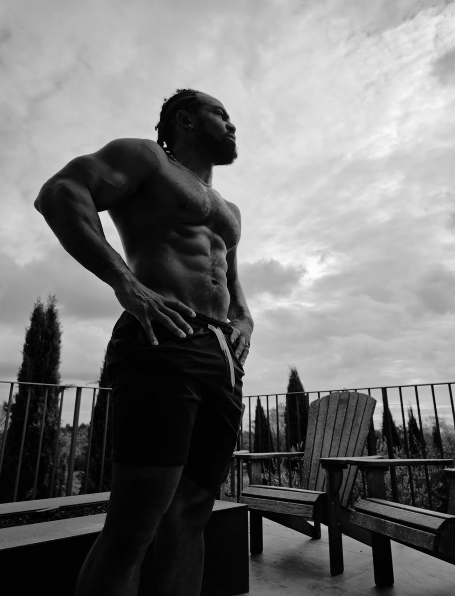 Xavier Woods is sick of the same singing chant for Roman Reigns, Cody Rhodes, Dirty Dom and others 

“We are creative in America and you’re not making it seem like that considering the fact that you use the same chant for every person because you heard them do it one time