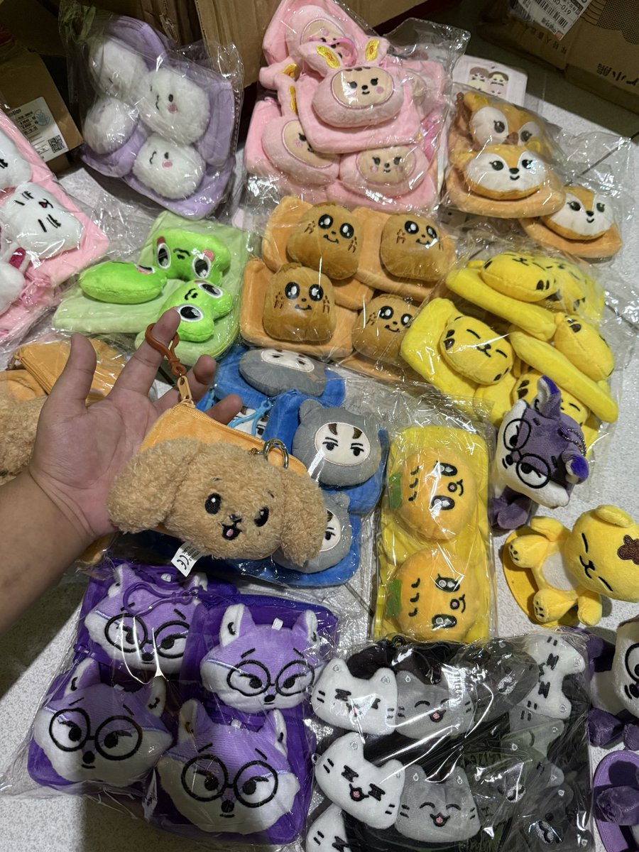 ic check

BATCH 2

miniteen coin purse
—180 pesos each all in

like / rt / reply if inch 🫶