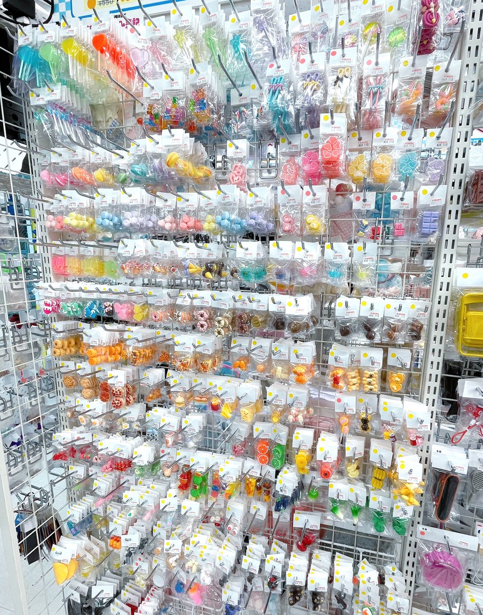 kb_ikb_material's tweet image. 【コーナー紹介】

\ミニチュア好き集合！/
かわいい食べ物パーツ揃ってます♪

立体タイプはぬい撮り
平面タイプは
デコレーションにおすすめです✨

 #kbooks  #推し活館  #推し活 #パーツ