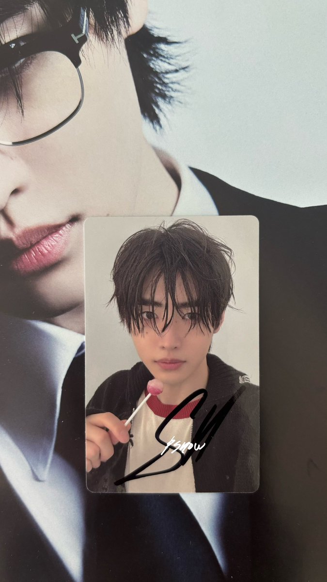 ❄️성훈이 생일 기념 [이벤트]

한분께 사인 포카 보내드립니다
#FOLLOW 팔로우 + #RT 리트윗
기간 : ~ 12/8
당첨자 발표 : 12/9
한국 미국 캐나다 주소 가능

많은 참여 부탁드립니다 감사합니다!                

#ENHYPEN #SUNGHOON 
#엔하이픈 #성훈 #ソンフ