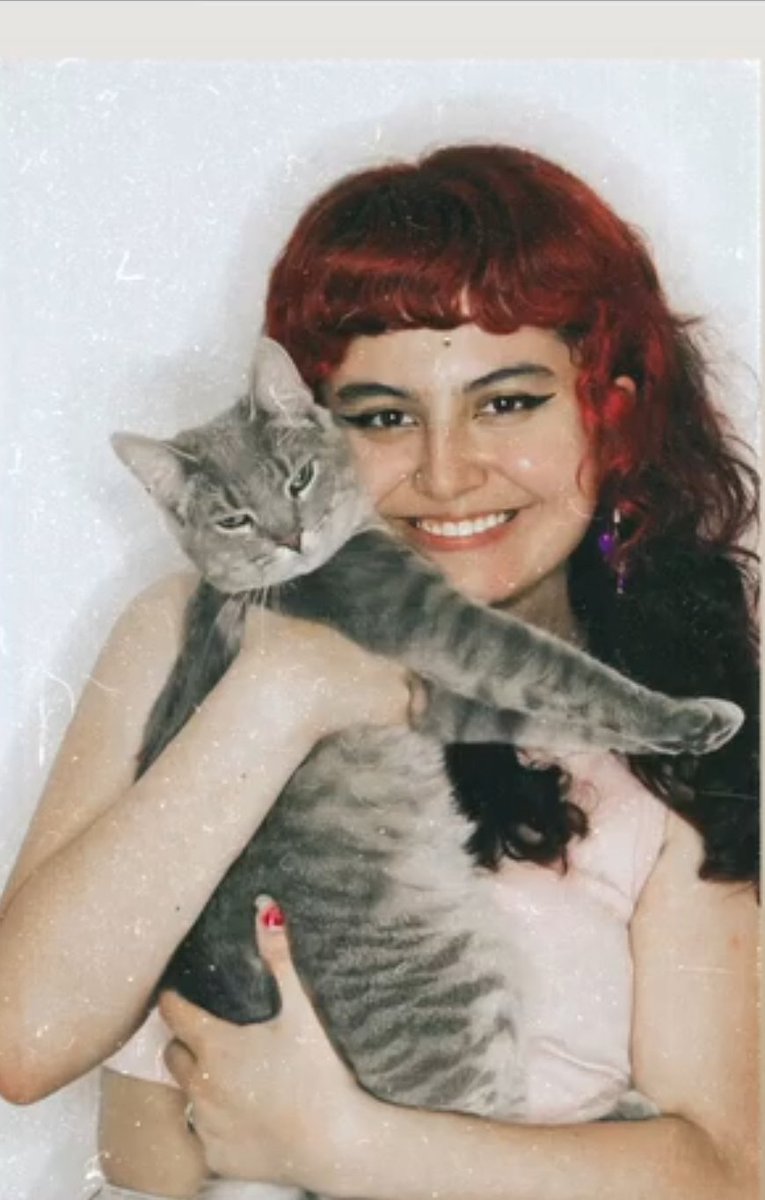 Se acuerdan cuando era peliroja y tenía capul???? Bueno ya, eso